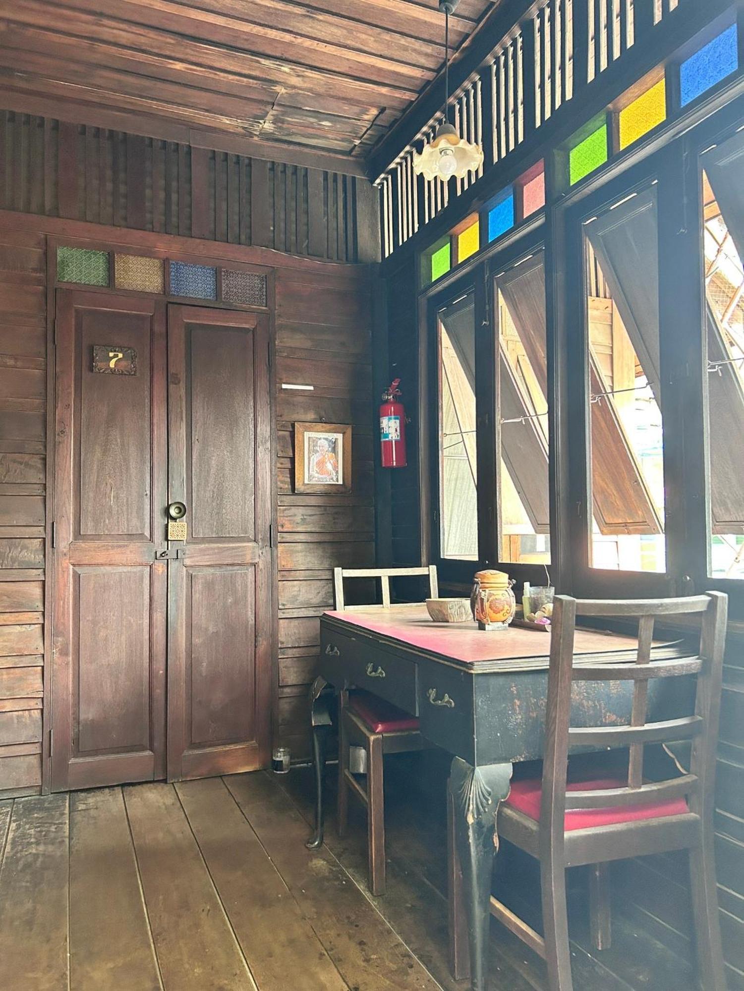 Chest's Place * 曼谷